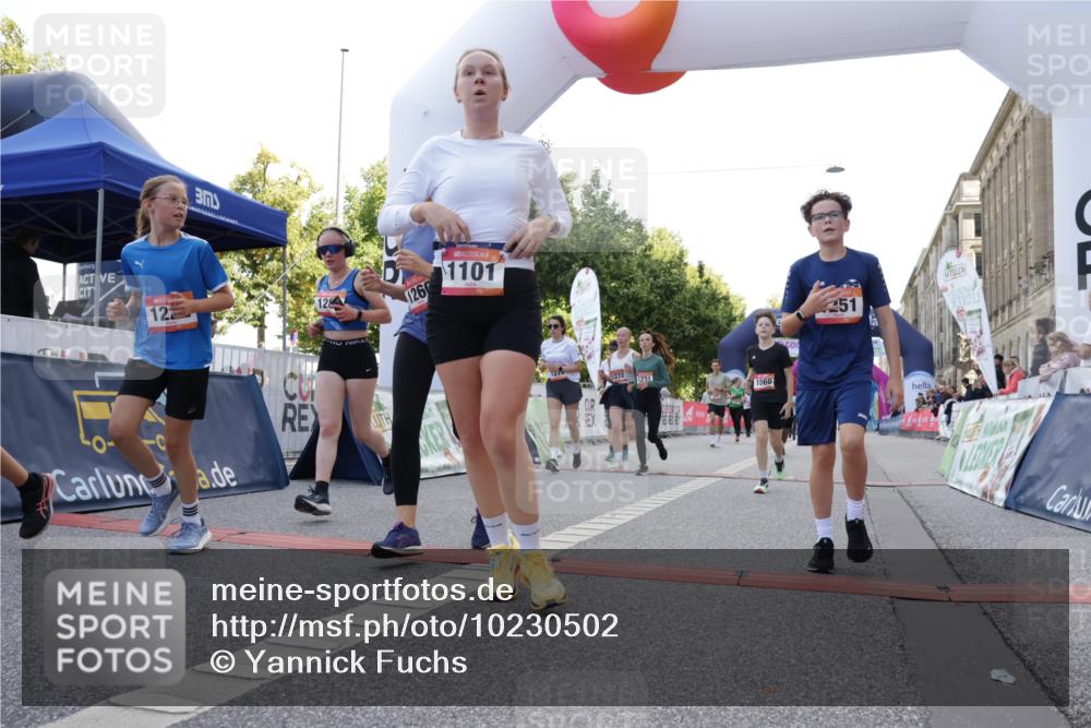 06.09.2026 - CURREX Alsterlauf Yannick Fuchs http://msf.ph/oto/10230502 06.09.2026 11:54:46 Ziel 1012, 1017, 1019, 1031, 1060, 1101, 1140, 1145, 1185, 1222, 1231, 1247, 1251, 1260, 1270, 1272, 1275, 1276, 1280, 1289, 1290, 1331 meine-sportfotos.de