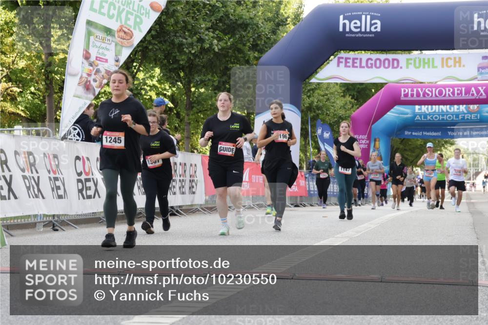 06.09.2026 - CURREX Alsterlauf Yannick Fuchs http://msf.ph/oto/10230550 06.09.2026 11:55:02 Ziel 1013, 1134, 1177, 1196, 1238, 1245, 1307 meine-sportfotos.de