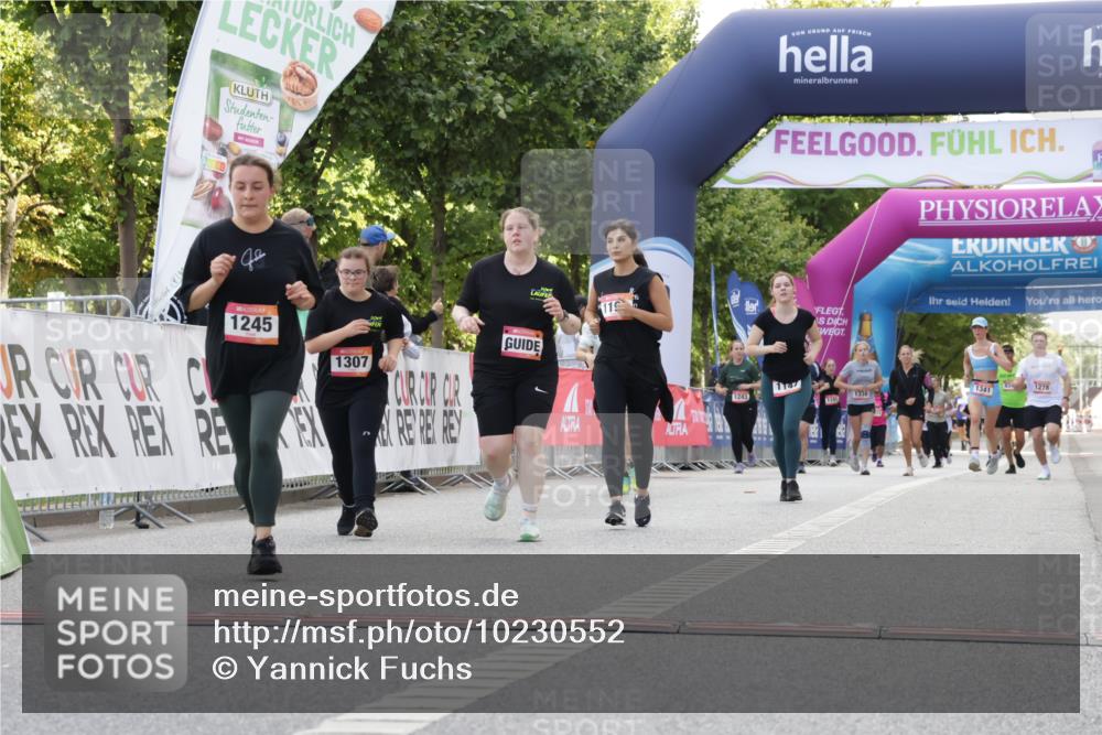 06.09.2026 - CURREX Alsterlauf Yannick Fuchs http://msf.ph/oto/10230552 06.09.2026 11:55:03 Ziel 1013, 1177, 1196, 1238, 1245, 1307 meine-sportfotos.de