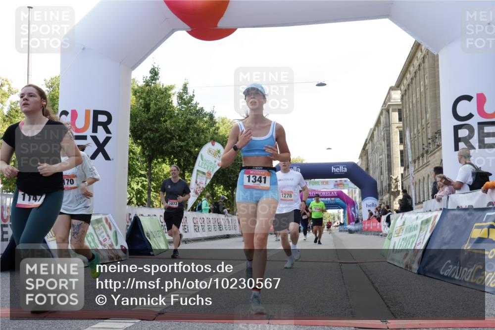 06.09.2026 - CURREX Alsterlauf Yannick Fuchs http://msf.ph/oto/10230567 06.09.2026 11:55:11 Ziel 1073, 1141, 1147, 1170, 1196, 1243, 1245, 1278, 1307, 1341, 8344 meine-sportfotos.de