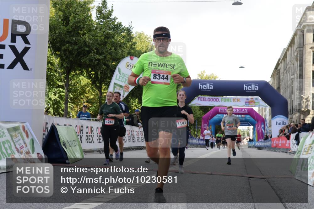 06.09.2026 - CURREX Alsterlauf Yannick Fuchs http://msf.ph/oto/10230581 06.09.2026 11:55:15 Ziel 1073, 1087, 1141, 1147, 1170, 1183, 1243, 1273, 1278, 1338, 1341, 8344 meine-sportfotos.de