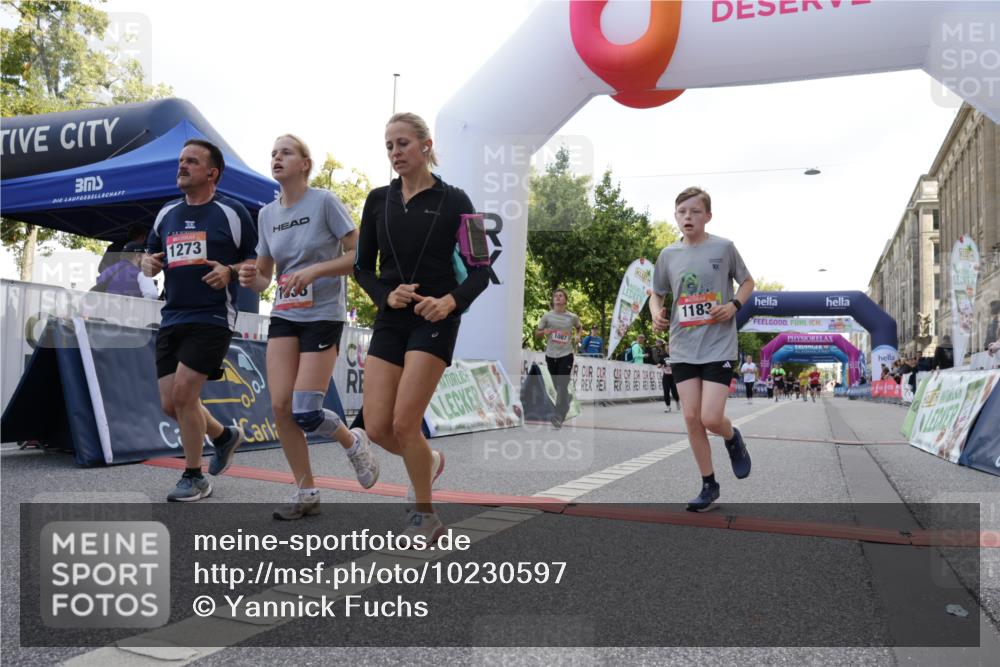 06.09.2026 - CURREX Alsterlauf Yannick Fuchs http://msf.ph/oto/10230597 06.09.2026 11:55:19 Ziel 1071, 1073, 1087, 1141, 1183, 1243, 1273, 1338, 8344 meine-sportfotos.de