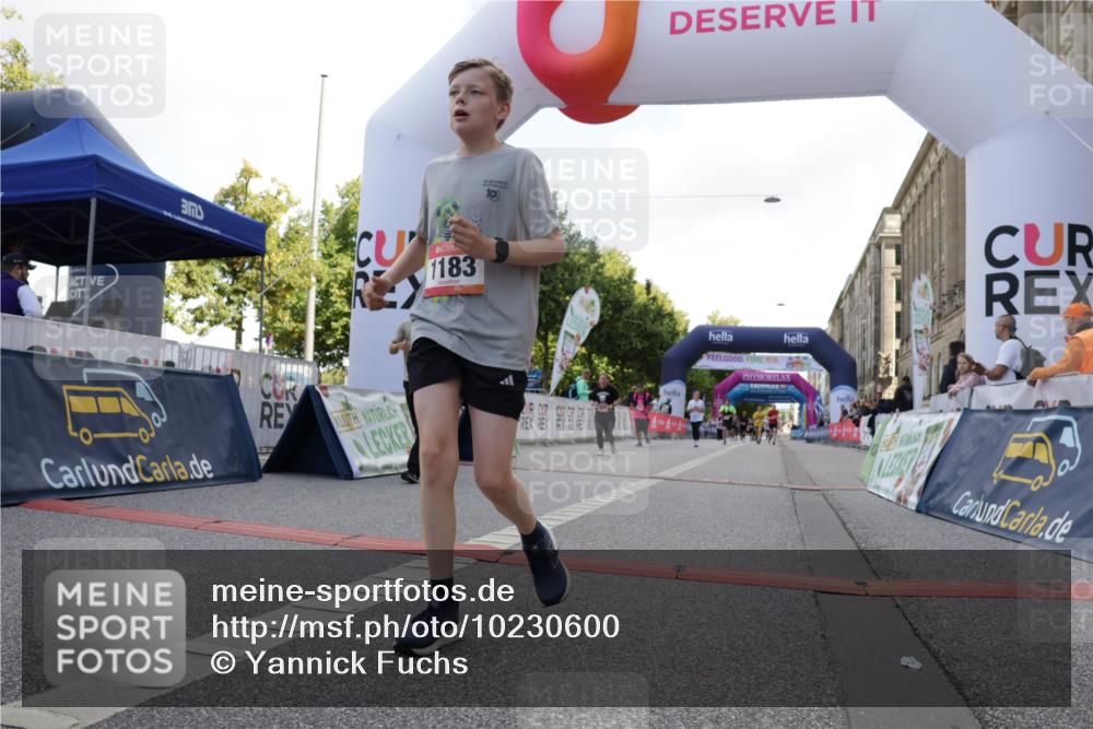 06.09.2026 - CURREX Alsterlauf Yannick Fuchs http://msf.ph/oto/10230600 06.09.2026 11:55:20 Ziel 1071, 1087, 1141, 1183, 1233, 1243, 1273, 1338, 8344 meine-sportfotos.de
