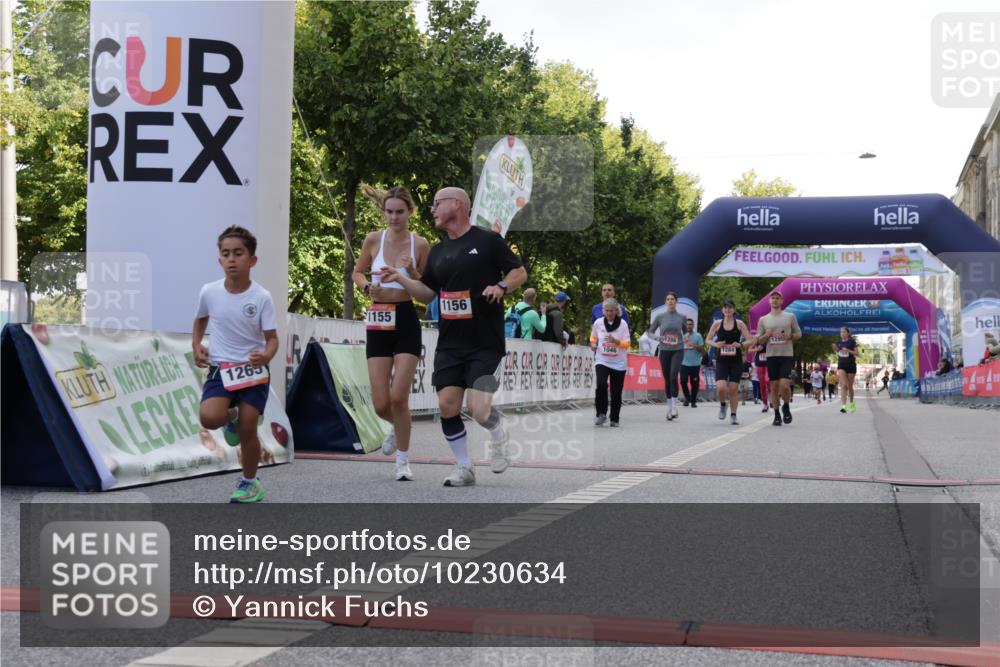 06.09.2026 - CURREX Alsterlauf Yannick Fuchs http://msf.ph/oto/10230634 06.09.2026 11:55:36 Ziel 1030, 1033, 1046, 1155, 1156, 1265, 1284, 1285, 1286, 1288, 8136 meine-sportfotos.de