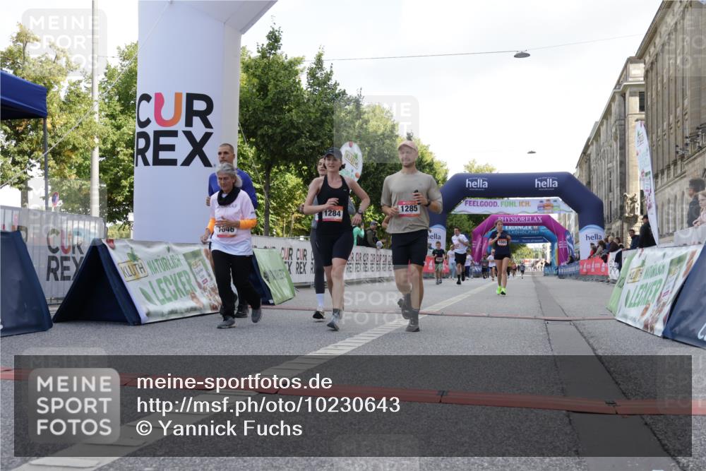 06.09.2026 - CURREX Alsterlauf Yannick Fuchs http://msf.ph/oto/10230643 06.09.2026 11:55:41 Ziel 1005, 1046, 1155, 1156, 1203, 1234, 1265, 1284, 1285, 1286, 1288, 1326 meine-sportfotos.de