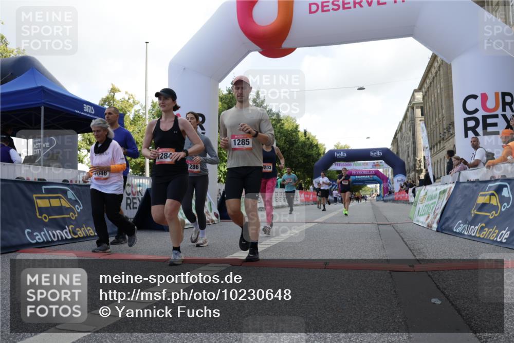 06.09.2026 - CURREX Alsterlauf Yannick Fuchs http://msf.ph/oto/10230648 06.09.2026 11:55:43 Ziel 1004, 1005, 1046, 1155, 1203, 1234, 1284, 1285, 1286, 1288, 1326 meine-sportfotos.de