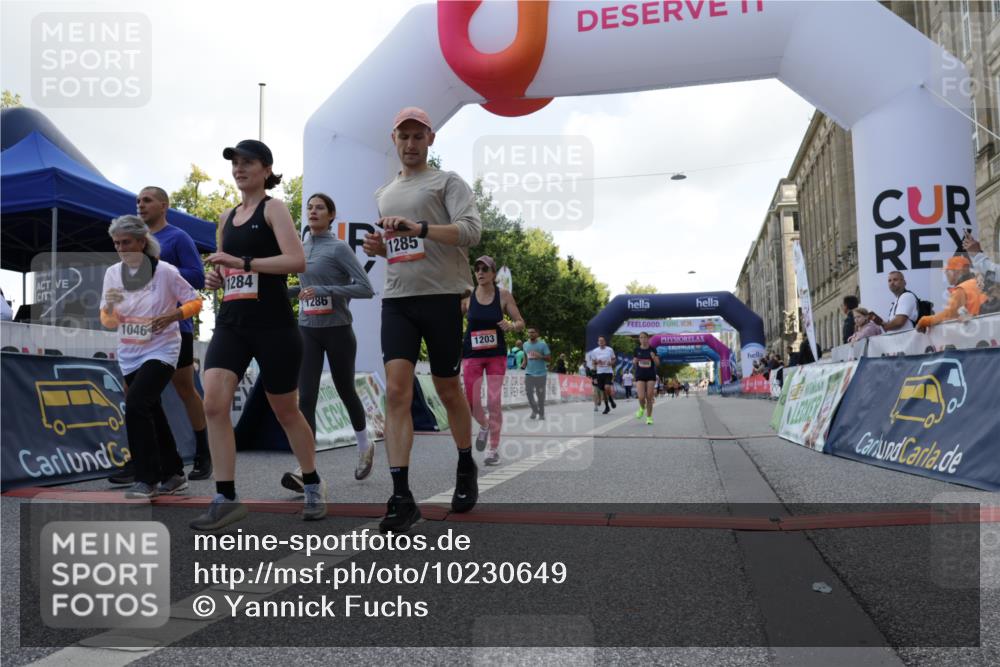 06.09.2026 - CURREX Alsterlauf Yannick Fuchs http://msf.ph/oto/10230649 06.09.2026 11:55:43 Ziel 1004, 1005, 1046, 1155, 1203, 1234, 1284, 1285, 1286, 1288, 1326 meine-sportfotos.de