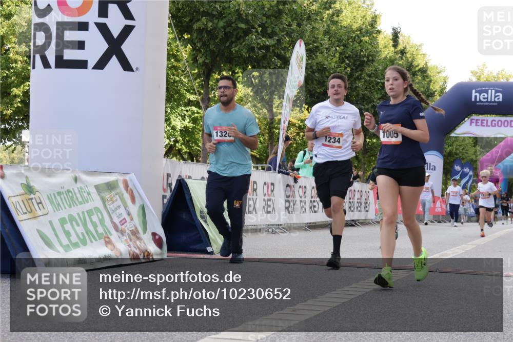 06.09.2026 - CURREX Alsterlauf Yannick Fuchs http://msf.ph/oto/10230652 06.09.2026 11:55:45 Ziel 1004, 1005, 1046, 1203, 1234, 1284, 1285, 1286, 1288, 1296, 1326 meine-sportfotos.de