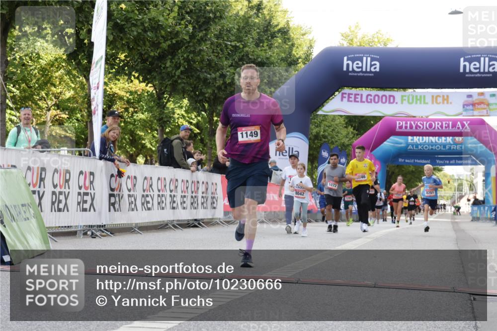 06.09.2026 - CURREX Alsterlauf Yannick Fuchs http://msf.ph/oto/10230666 06.09.2026 11:55:51 Ziel 1004, 1005, 1149, 1234, 1296, 1326, 8042, 8251, 8346 meine-sportfotos.de