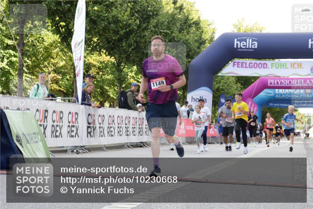 06.09.2026 - CURREX Alsterlauf Yannick Fuchs http://msf.ph/oto/10230668 06.09.2026 11:55:51 Ziel 1004, 1005, 1149, 1234, 1296, 1326, 8042, 8251, 8346 meine-sportfotos.de