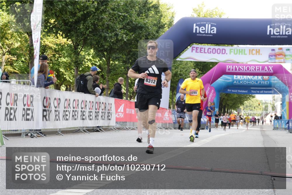 06.09.2026 - CURREX Alsterlauf Yannick Fuchs http://msf.ph/oto/10230712 06.09.2026 11:56:07 Ziel 1109, 1110, 1131, 1299, 1320, 8103, 8285, 8312 meine-sportfotos.de
