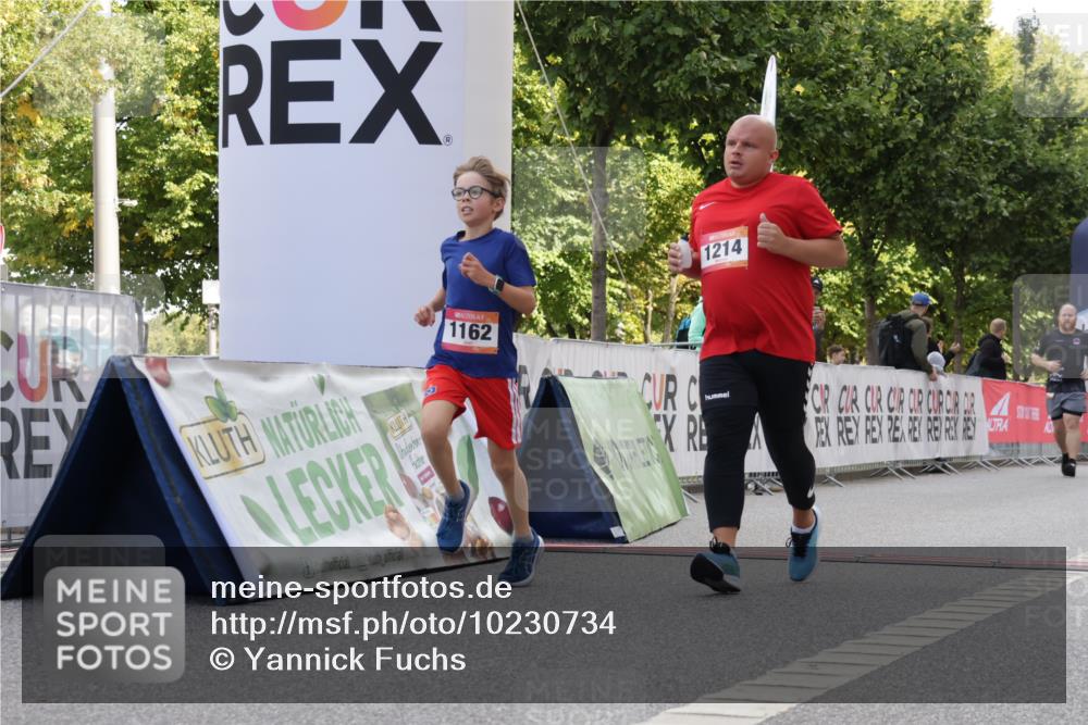 06.09.2026 - CURREX Alsterlauf Yannick Fuchs http://msf.ph/oto/10230734 06.09.2026 11:56:14 Ziel 1131, 1162, 1214, 8285, 8312 meine-sportfotos.de