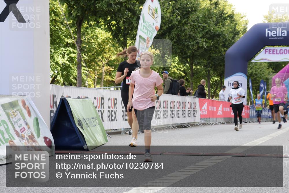 06.09.2026 - CURREX Alsterlauf Yannick Fuchs http://msf.ph/oto/10230784 06.09.2026 11:56:35 Ziel 1035, 1118, 1144, 1172, 1211 meine-sportfotos.de