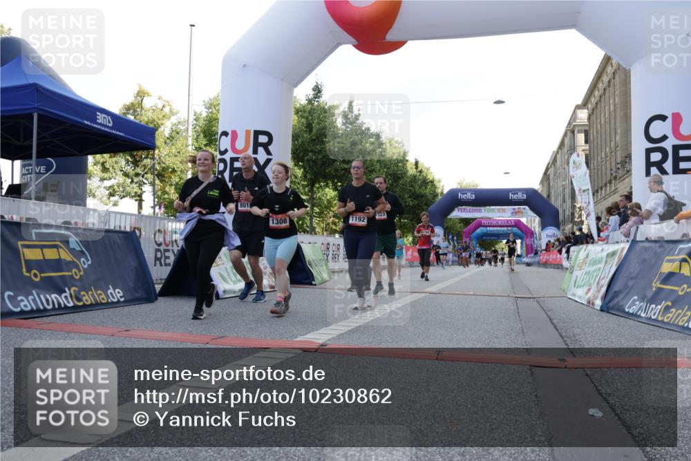 06.09.2026 - CURREX Alsterlauf Yannick Fuchs http://msf.ph/oto/10230862 06.09.2026 11:54:17 Ziel 1063, 1166, 1167, 1192, 1209, 1308, 1322, 1323, 8018 meine-sportfotos.de