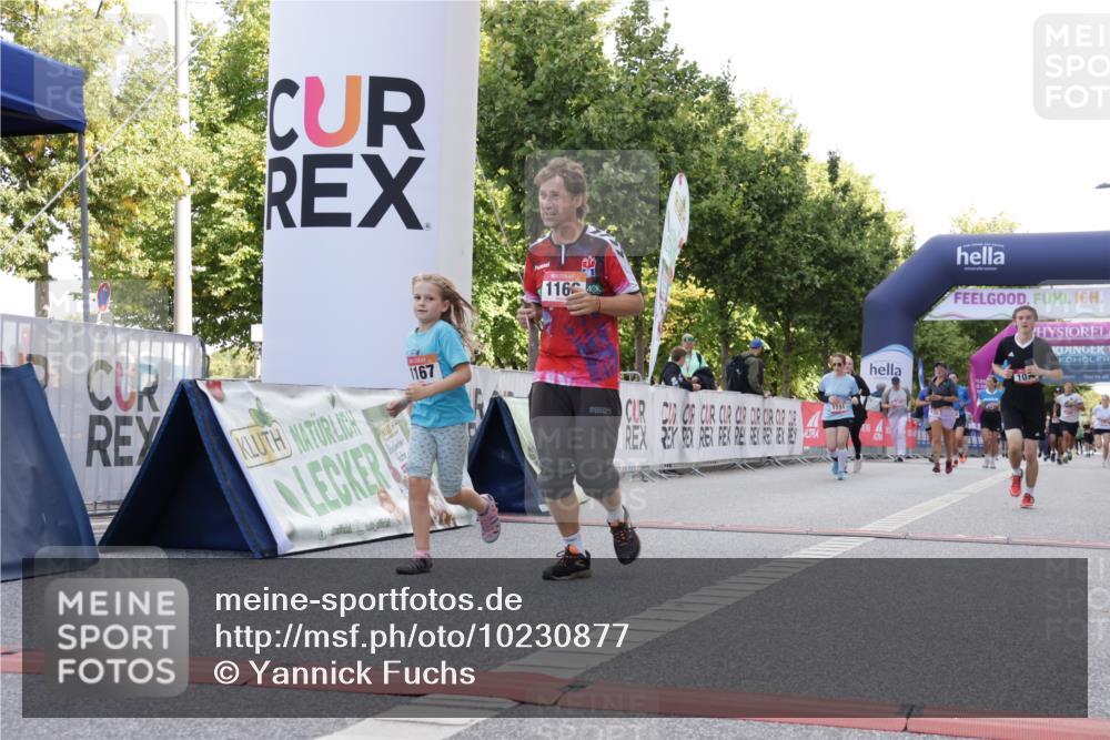 06.09.2026 - CURREX Alsterlauf Yannick Fuchs http://msf.ph/oto/10230877 06.09.2026 11:54:21 Ziel 1078, 1104, 1151, 1166, 1167, 1192, 1308, 1322, 1323, 8018 meine-sportfotos.de