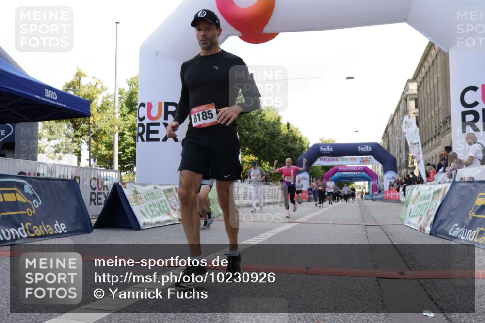 06.09.2026 - CURREX Alsterlauf Yannick Fuchs http://msf.ph/oto/10230926 06.09.2026 11:54:32 Ziel 1086, 1104, 1122, 1151, 1191, 1325, 1328, 1332, 1339, 8185, 8239, 8240 meine-sportfotos.de