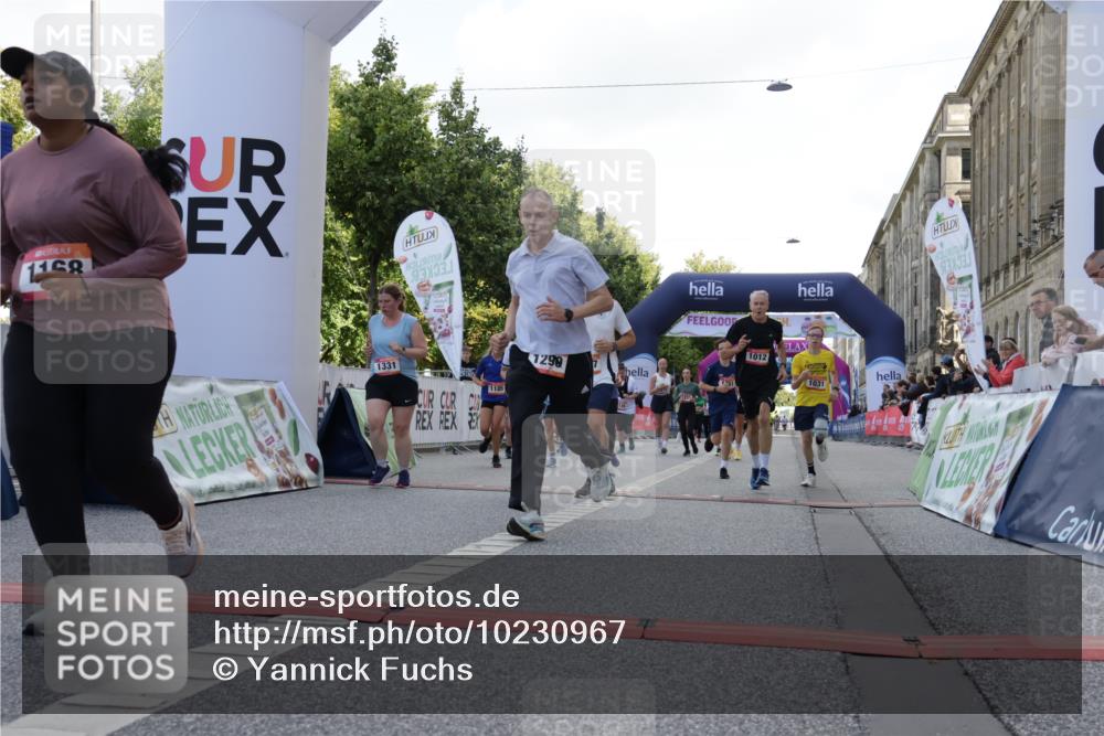 06.09.2026 - CURREX Alsterlauf Yannick Fuchs http://msf.ph/oto/10230967 06.09.2026 11:54:41 Ziel 1012, 1017, 1019, 1031, 1060, 1101, 1122, 1168, 1185, 1222, 1231, 1251, 1260, 1270, 1280, 1289, 1290, 1325, 1331 meine-sportfotos.de