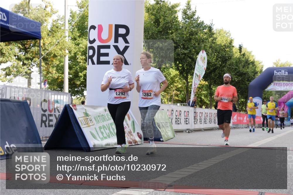 06.09.2026 - CURREX Alsterlauf Yannick Fuchs http://msf.ph/oto/10230972 06.09.2026 11:57:04 Ziel 1055, 1248, 1257, 1282, 1292, 8284, 8325, 8326 meine-sportfotos.de