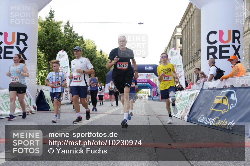 06.09.2026 - CURREX Alsterlauf Yannick Fuchs http://msf.ph/oto/10230974 06.09.2026 11:54:43 Ziel 1012, 1017, 1019, 1031, 1060, 1101, 1145, 1168, 1185, 1222, 1231, 1251, 1260, 1270, 1272, 1280, 1289, 1290, 1325, 1331 meine-sportfotos.de