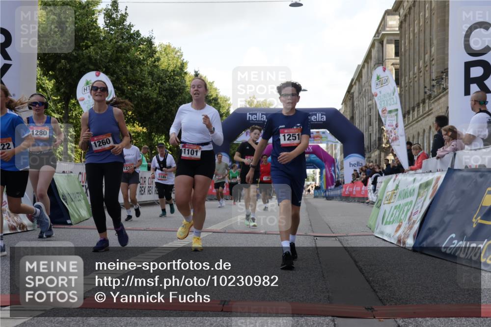 06.09.2026 - CURREX Alsterlauf Yannick Fuchs http://msf.ph/oto/10230982 06.09.2026 11:54:45 Ziel 1012, 1017, 1019, 1031, 1060, 1101, 1140, 1145, 1168, 1185, 1222, 1231, 1247, 1251, 1260, 1270, 1272, 1280, 1289, 1290, 1331 meine-sportfotos.de