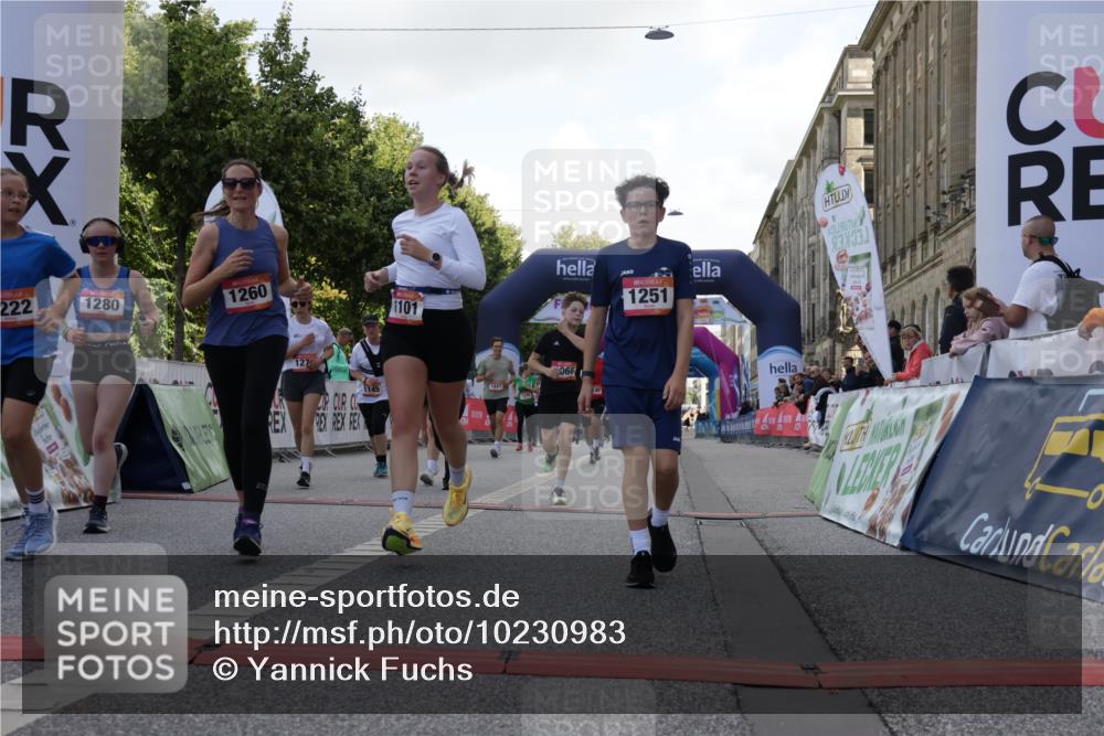 06.09.2026 - CURREX Alsterlauf Yannick Fuchs http://msf.ph/oto/10230983 06.09.2026 11:54:45 Ziel 1012, 1017, 1019, 1031, 1060, 1101, 1140, 1145, 1168, 1185, 1222, 1231, 1247, 1251, 1260, 1270, 1272, 1280, 1289, 1290, 1331 meine-sportfotos.de