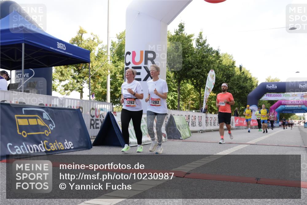06.09.2026 - CURREX Alsterlauf Yannick Fuchs http://msf.ph/oto/10230987 06.09.2026 11:57:05 Ziel 1055, 1228, 1229, 1248, 1257, 1282, 1292, 8284, 8325, 8326 meine-sportfotos.de