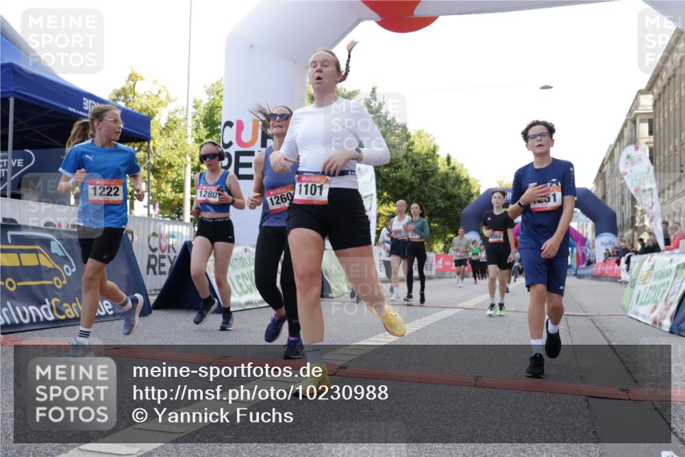 06.09.2026 - CURREX Alsterlauf Yannick Fuchs http://msf.ph/oto/10230988 06.09.2026 11:54:46 Ziel 1012, 1017, 1019, 1031, 1060, 1101, 1140, 1145, 1185, 1222, 1231, 1247, 1251, 1260, 1270, 1272, 1275, 1276, 1280, 1289, 1290, 1331 meine-sportfotos.de