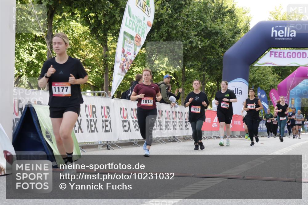 06.09.2026 - CURREX Alsterlauf Yannick Fuchs http://msf.ph/oto/10231032 06.09.2026 11:55:00 Ziel 1013, 1097, 1134, 1177, 1238, 1245 meine-sportfotos.de