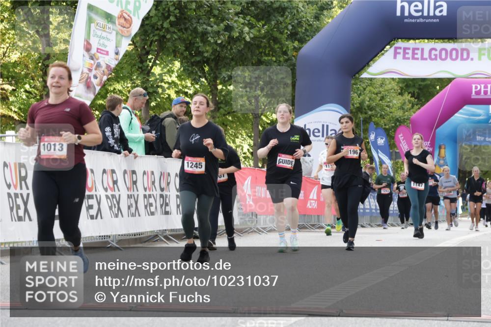 06.09.2026 - CURREX Alsterlauf Yannick Fuchs http://msf.ph/oto/10231037 06.09.2026 11:55:01 Ziel 1013, 1097, 1134, 1177, 1238, 1245, 1307 meine-sportfotos.de