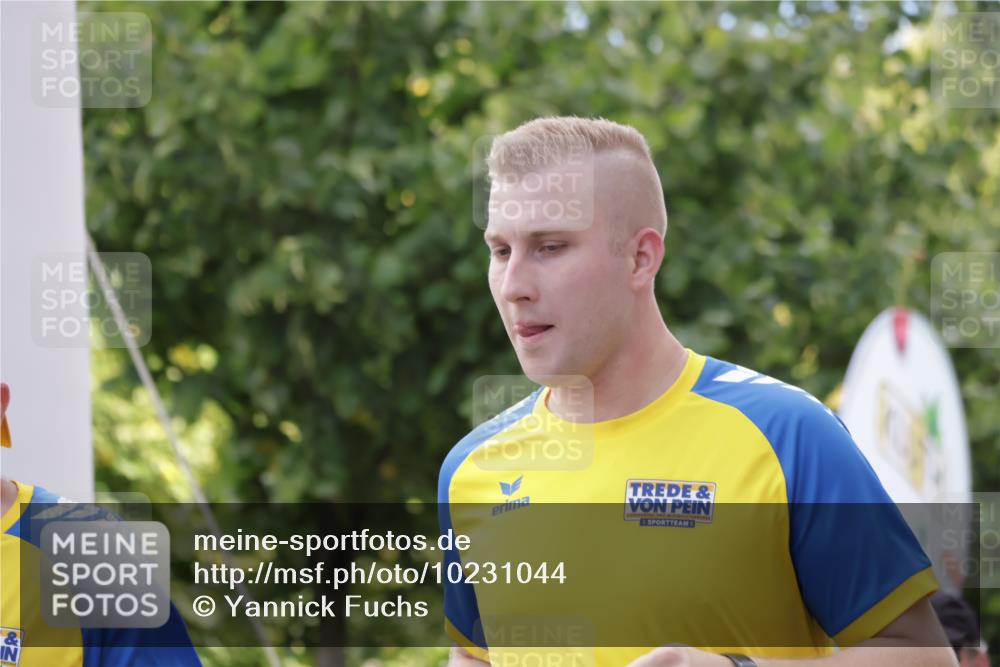06.09.2026 - CURREX Alsterlauf Yannick Fuchs http://msf.ph/oto/10231044 06.09.2026 11:57:12 Ziel 1067, 1228, 1229, 1345, 1346, 8138, 8284 meine-sportfotos.de