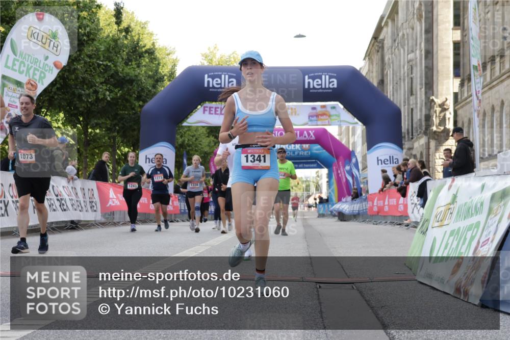 06.09.2026 - CURREX Alsterlauf Yannick Fuchs http://msf.ph/oto/10231060 06.09.2026 11:55:10 Ziel 1073, 1141, 1147, 1170, 1196, 1245, 1278, 1307, 1341, 8344 meine-sportfotos.de