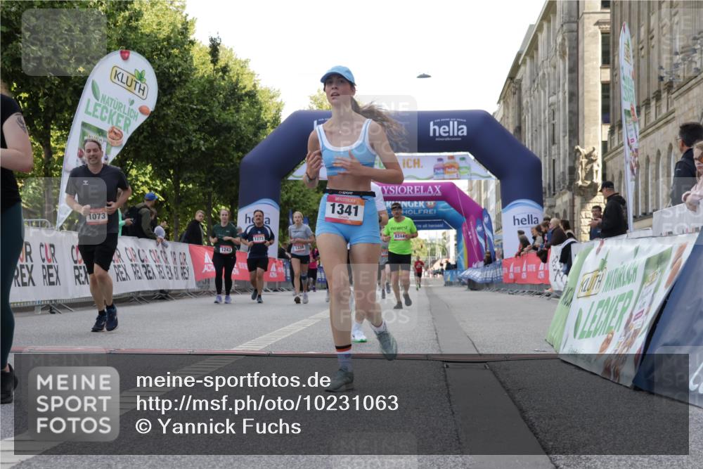 06.09.2026 - CURREX Alsterlauf Yannick Fuchs http://msf.ph/oto/10231063 06.09.2026 11:55:10 Ziel 1073, 1141, 1147, 1170, 1196, 1245, 1278, 1307, 1341, 8344 meine-sportfotos.de