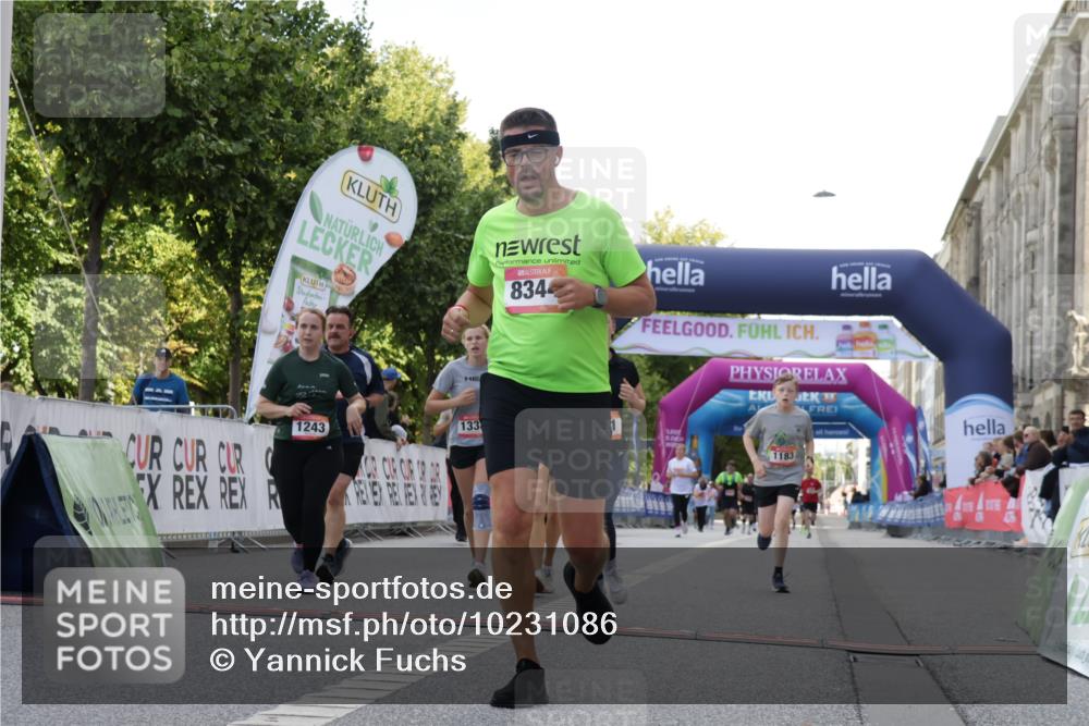 06.09.2026 - CURREX Alsterlauf Yannick Fuchs http://msf.ph/oto/10231086 06.09.2026 11:55:15 Ziel 1073, 1087, 1141, 1147, 1170, 1183, 1243, 1273, 1278, 1338, 1341, 8344 meine-sportfotos.de