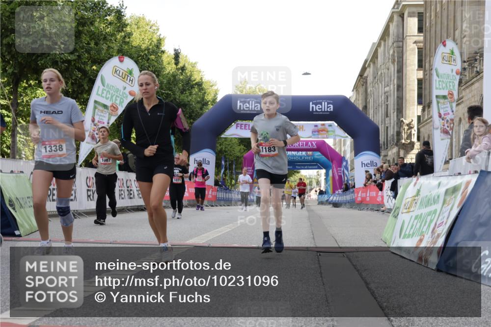 06.09.2026 - CURREX Alsterlauf Yannick Fuchs http://msf.ph/oto/10231096 06.09.2026 11:55:17 Ziel 1073, 1087, 1141, 1183, 1243, 1273, 1278, 1338, 1341, 8344 meine-sportfotos.de