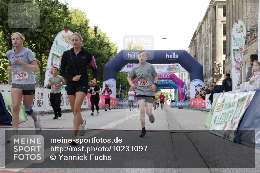 06.09.2026 - CURREX Alsterlauf Yannick Fuchs http://msf.ph/oto/10231097 06.09.2026 11:55:17 Ziel 1073, 1087, 1141, 1183, 1243, 1273, 1278, 1338, 1341, 8344 meine-sportfotos.de