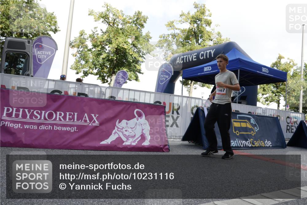 06.09.2026 - CURREX Alsterlauf Yannick Fuchs http://msf.ph/oto/10231116 06.09.2026 11:55:21 Ziel 1071, 1087, 1141, 1183, 1233, 1243, 1273, 1337, 1338, 8344 meine-sportfotos.de