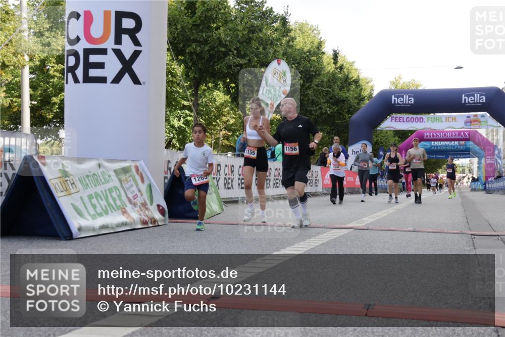 06.09.2026 - CURREX Alsterlauf Yannick Fuchs http://msf.ph/oto/10231144 06.09.2026 11:55:35 Ziel 1030, 1033, 1046, 1155, 1156, 1265, 1285, 8136 meine-sportfotos.de