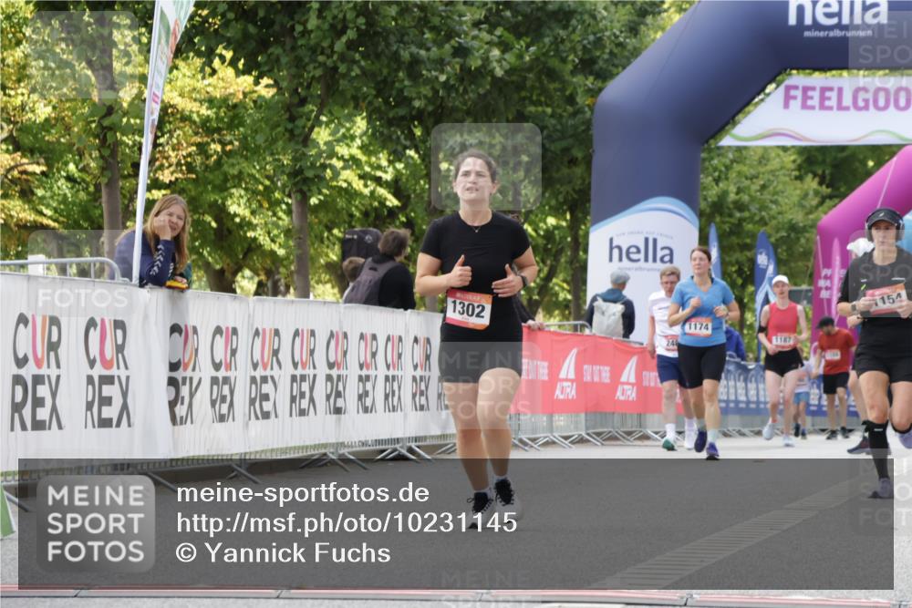 06.09.2026 - CURREX Alsterlauf Yannick Fuchs http://msf.ph/oto/10231145 06.09.2026 11:57:25 Ziel 1129, 1154, 1302 meine-sportfotos.de