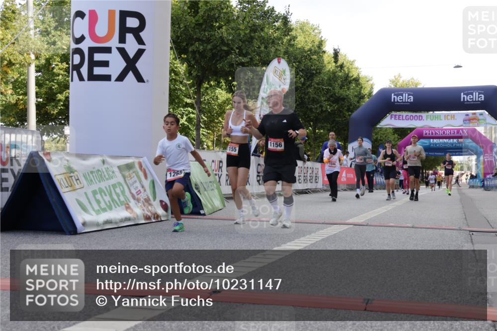 06.09.2026 - CURREX Alsterlauf Yannick Fuchs http://msf.ph/oto/10231147 06.09.2026 11:55:35 Ziel 1030, 1033, 1046, 1155, 1156, 1265, 1285, 8136 meine-sportfotos.de