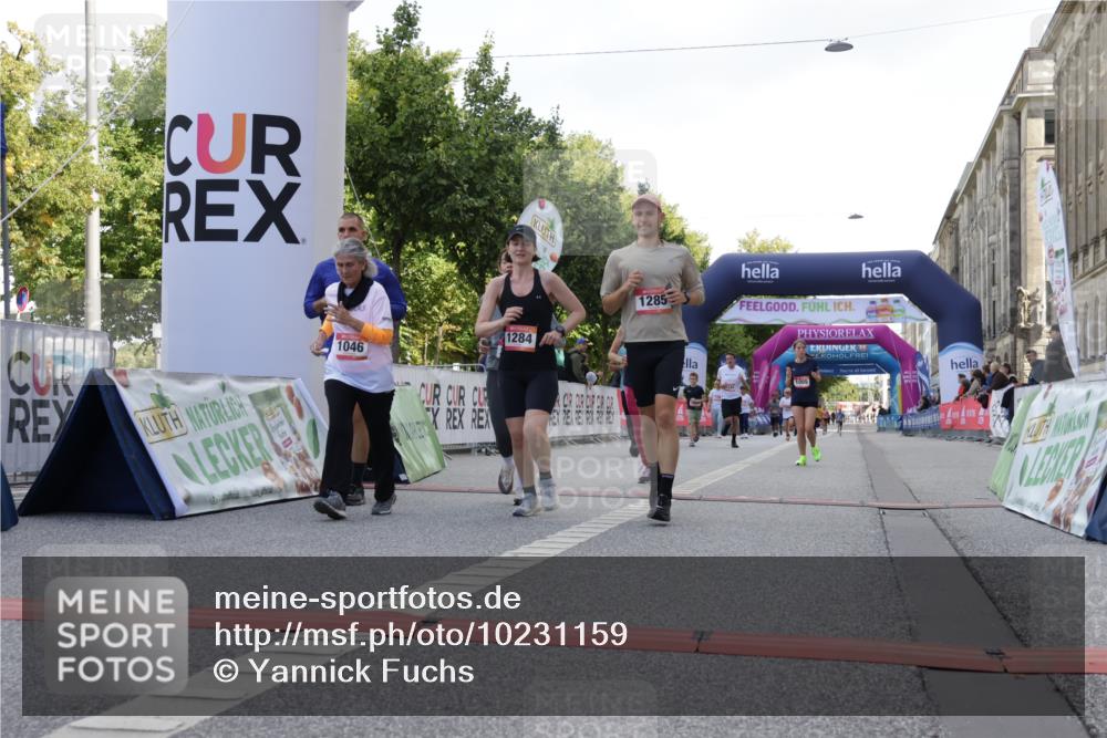06.09.2026 - CURREX Alsterlauf Yannick Fuchs http://msf.ph/oto/10231159 06.09.2026 11:55:41 Ziel 1005, 1046, 1155, 1156, 1203, 1234, 1265, 1284, 1285, 1286, 1288, 1326 meine-sportfotos.de