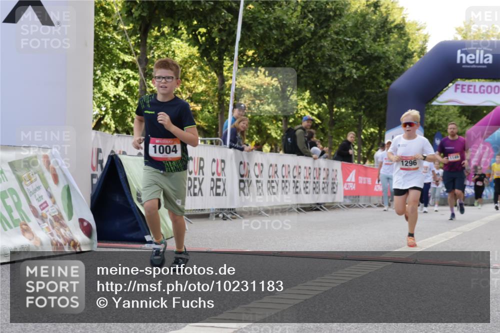 06.09.2026 - CURREX Alsterlauf Yannick Fuchs http://msf.ph/oto/10231183 06.09.2026 11:55:48 Ziel 1004, 1005, 1149, 1203, 1234, 1284, 1286, 1288, 1296, 1326 meine-sportfotos.de