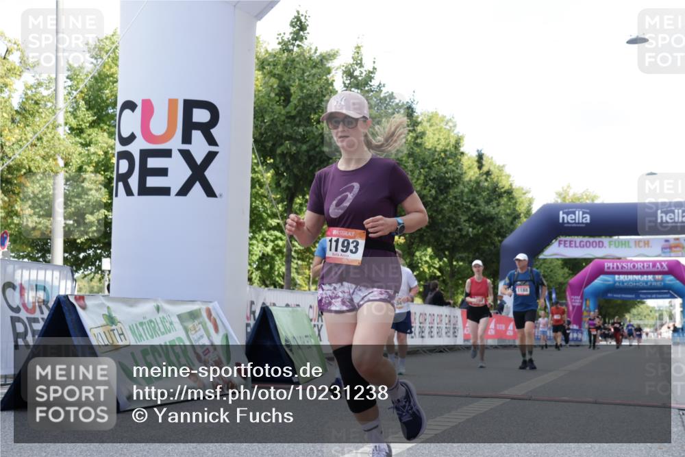 06.09.2026 - CURREX Alsterlauf Yannick Fuchs http://msf.ph/oto/10231238 06.09.2026 11:57:34 Ziel 1154, 1174, 1187, 1188, 1193, 1302, 2484 meine-sportfotos.de