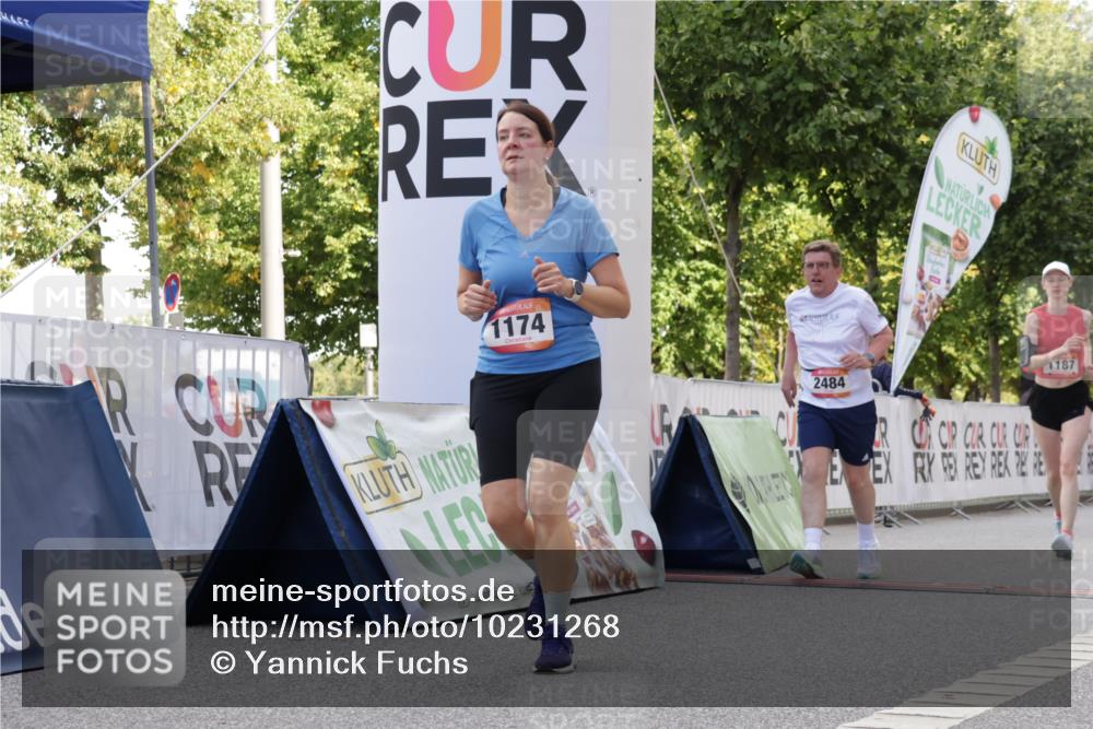 06.09.2026 - CURREX Alsterlauf Yannick Fuchs http://msf.ph/oto/10231268 06.09.2026 11:57:35 Ziel 1154, 1174, 1187, 1188, 1193, 1302, 2484 meine-sportfotos.de