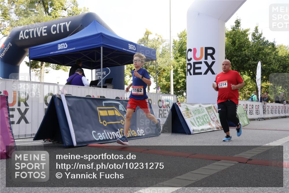 06.09.2026 - CURREX Alsterlauf Yannick Fuchs http://msf.ph/oto/10231275 06.09.2026 11:56:15 Ziel 1131, 1162, 1214, 8285, 8312 meine-sportfotos.de