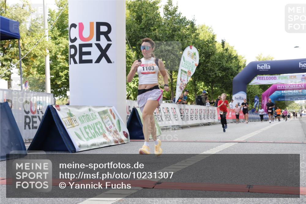 06.09.2026 - CURREX Alsterlauf Yannick Fuchs http://msf.ph/oto/10231307 06.09.2026 11:56:27 Ziel 1032, 1103, 1142, 1211, 8267 meine-sportfotos.de