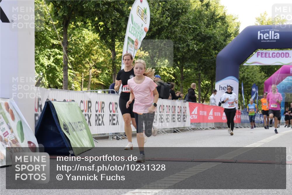 06.09.2026 - CURREX Alsterlauf Yannick Fuchs http://msf.ph/oto/10231328 06.09.2026 11:56:35 Ziel 1035, 1118, 1144, 1172, 1211 meine-sportfotos.de