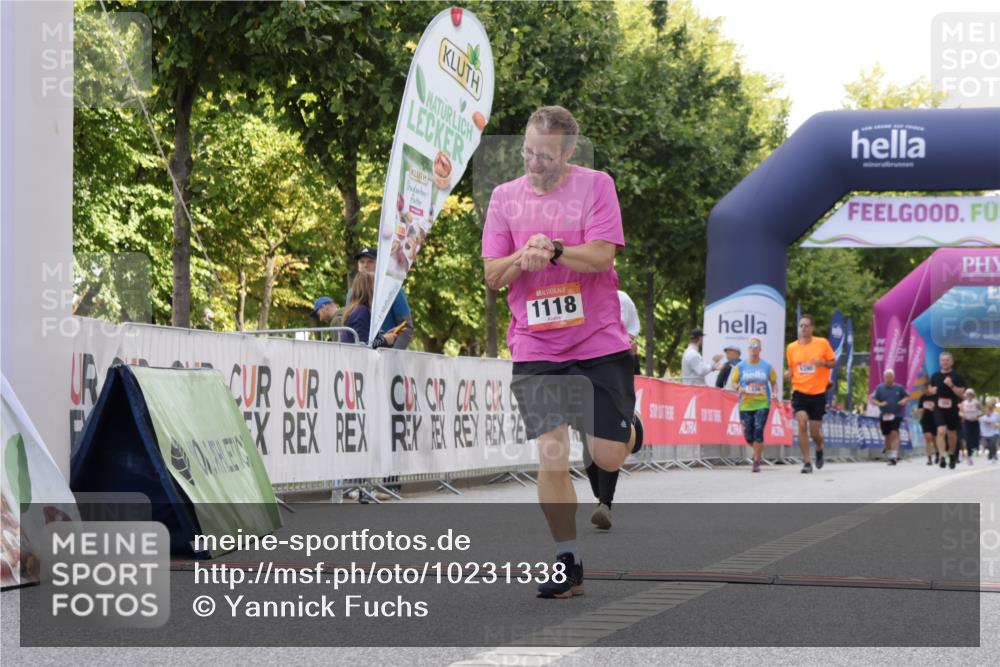 06.09.2026 - CURREX Alsterlauf Yannick Fuchs http://msf.ph/oto/10231338 06.09.2026 11:56:39 Ziel 1035, 1118, 1144, 1172, 1335 meine-sportfotos.de