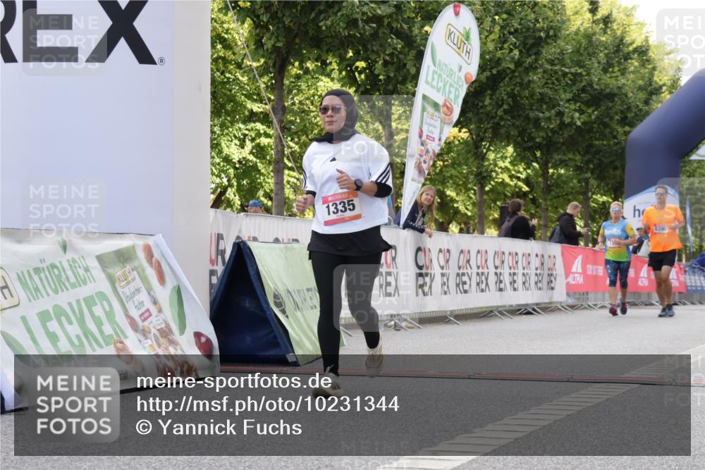 06.09.2026 - CURREX Alsterlauf Yannick Fuchs http://msf.ph/oto/10231344 06.09.2026 11:56:41 Ziel 1118, 1144, 1172, 1335 meine-sportfotos.de