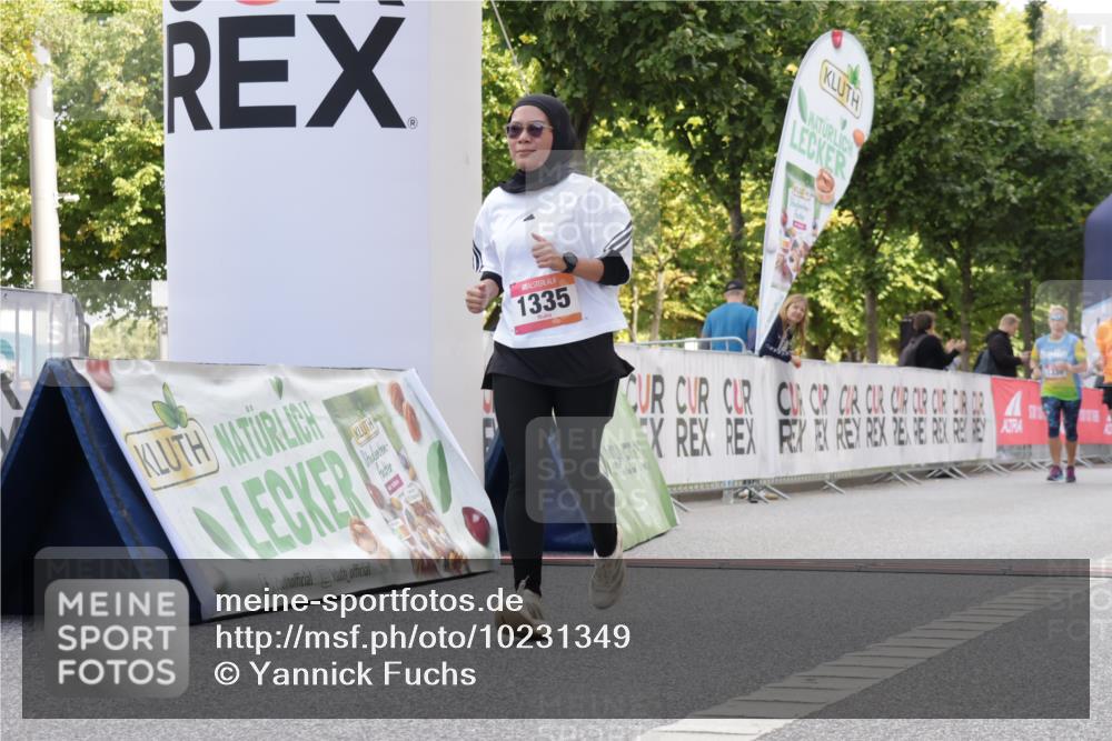 06.09.2026 - CURREX Alsterlauf Yannick Fuchs http://msf.ph/oto/10231349 06.09.2026 11:56:42 Ziel 1118, 1144, 1172, 1335 meine-sportfotos.de