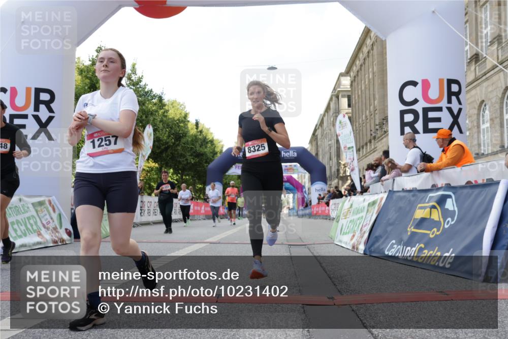 06.09.2026 - CURREX Alsterlauf Yannick Fuchs http://msf.ph/oto/10231402 06.09.2026 11:56:59 Ziel 1055, 1148, 1171, 1248, 1257, 1282, 1292, 8098, 8325, 8326 meine-sportfotos.de